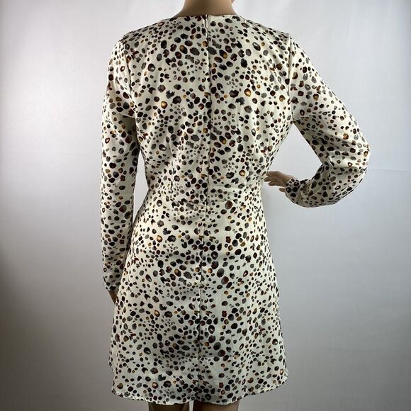 J.O.A. long sleeve deep v-neck leopard print mini dress size S - Picture 4 of 11